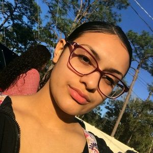 Meet your Posher, Angelys